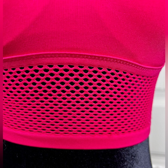 VICTORIAS SECRET PINK LOGO COOL & COMFY WIRELESS T-BACK SPORTS BRA M NWT - Picture 8 of 10
